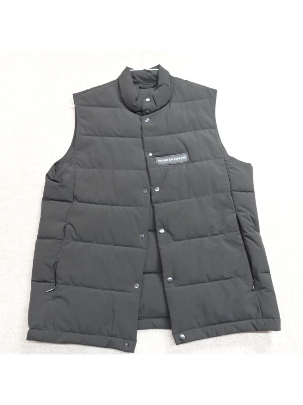 House of Athlete Vest Medium Black Snap Front Puffer